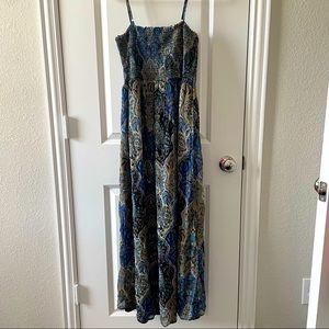 Pea in the Pod smocked maxi dress